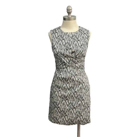 WHIT lib Sheath Dress Cocktail Black White Size 2 Sleeveless Career - Picture 1 of 14